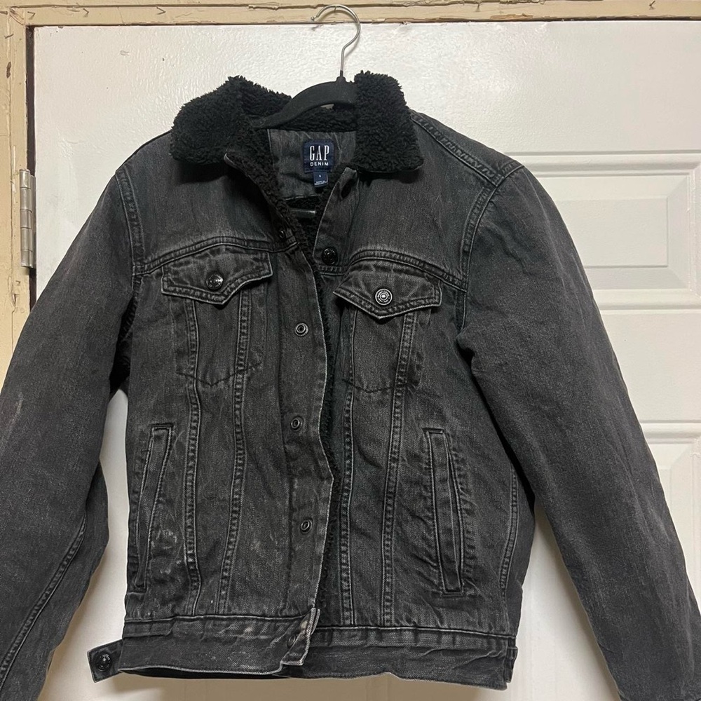 GAP Washed Black Denim Jacket with Sherpa Collar
